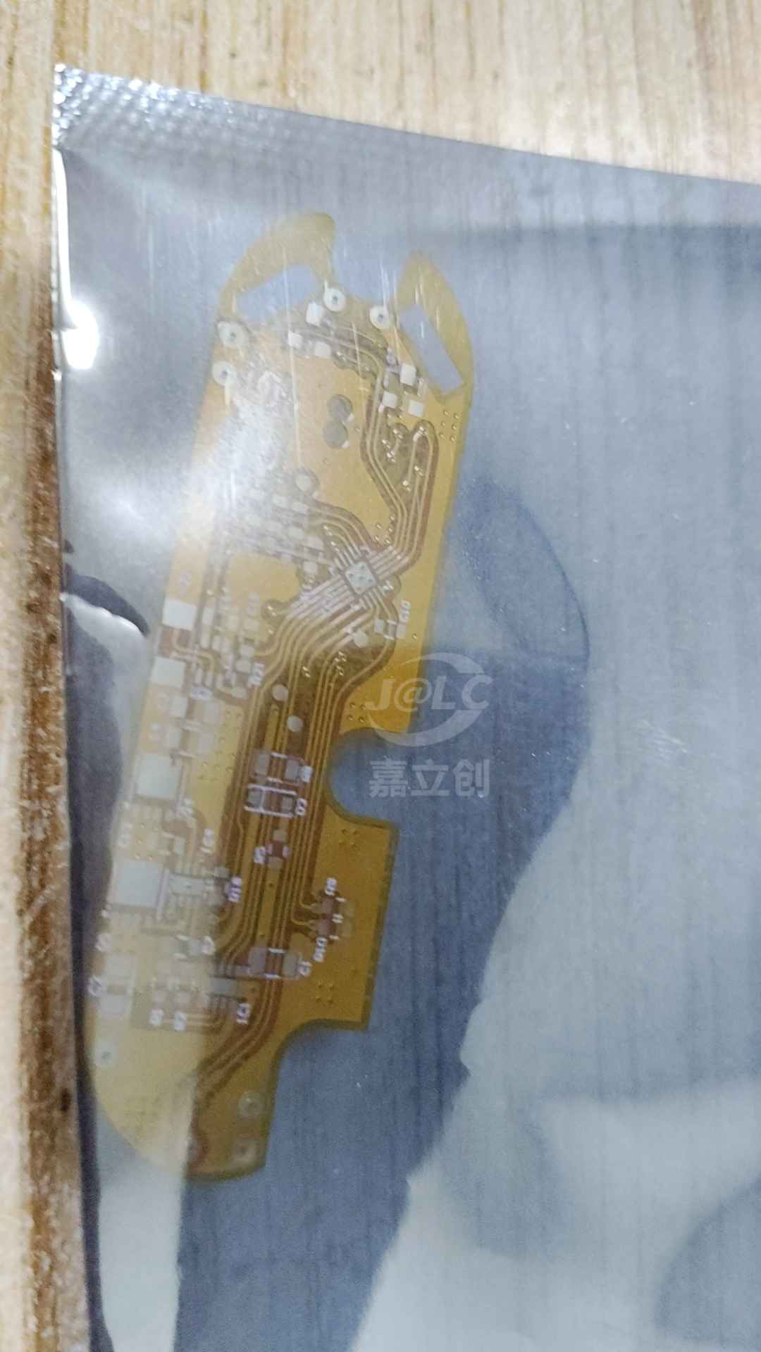 制作精良，方便快捷，交期也很准时，实物未出现不良，优惠卷非常的给力！