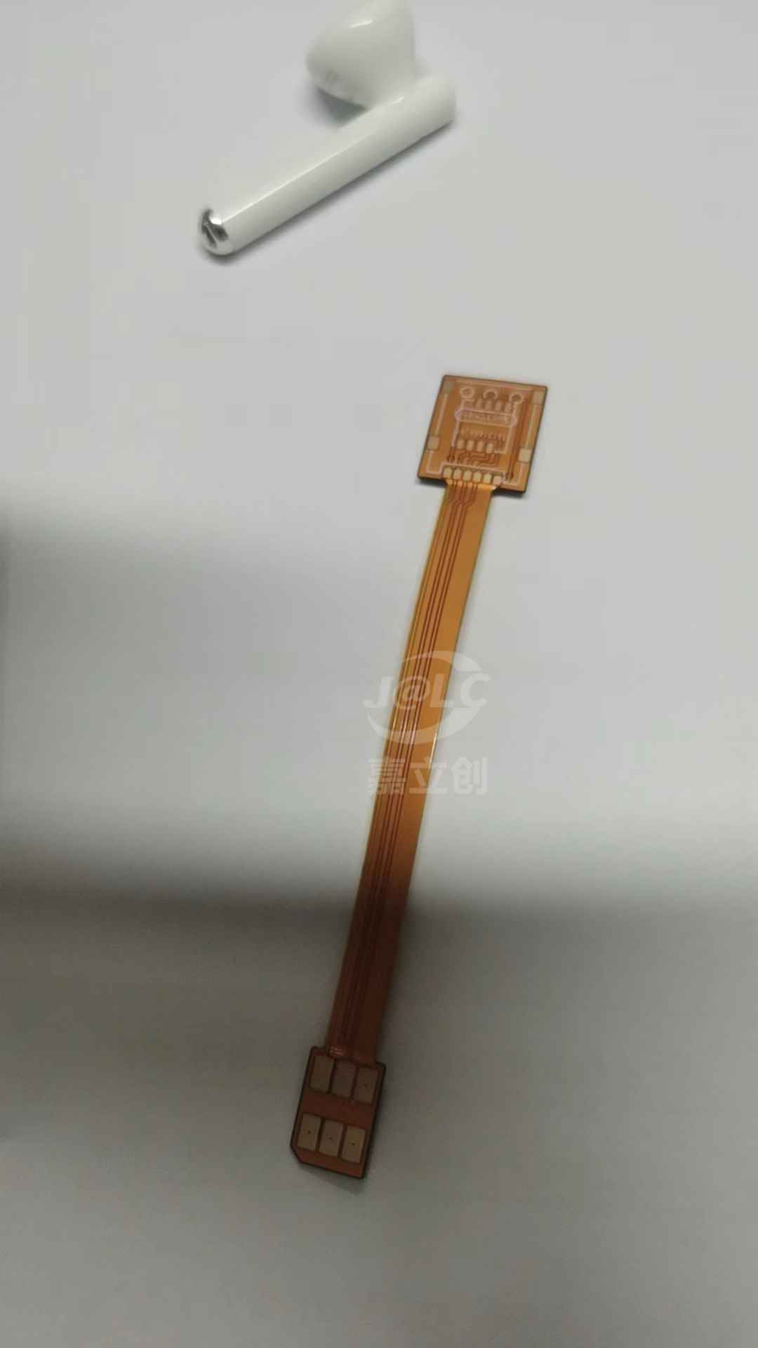 第一次用嘉立创打东西，之前买一个这延长器得十几块一个，现在可以免费打真的很棒