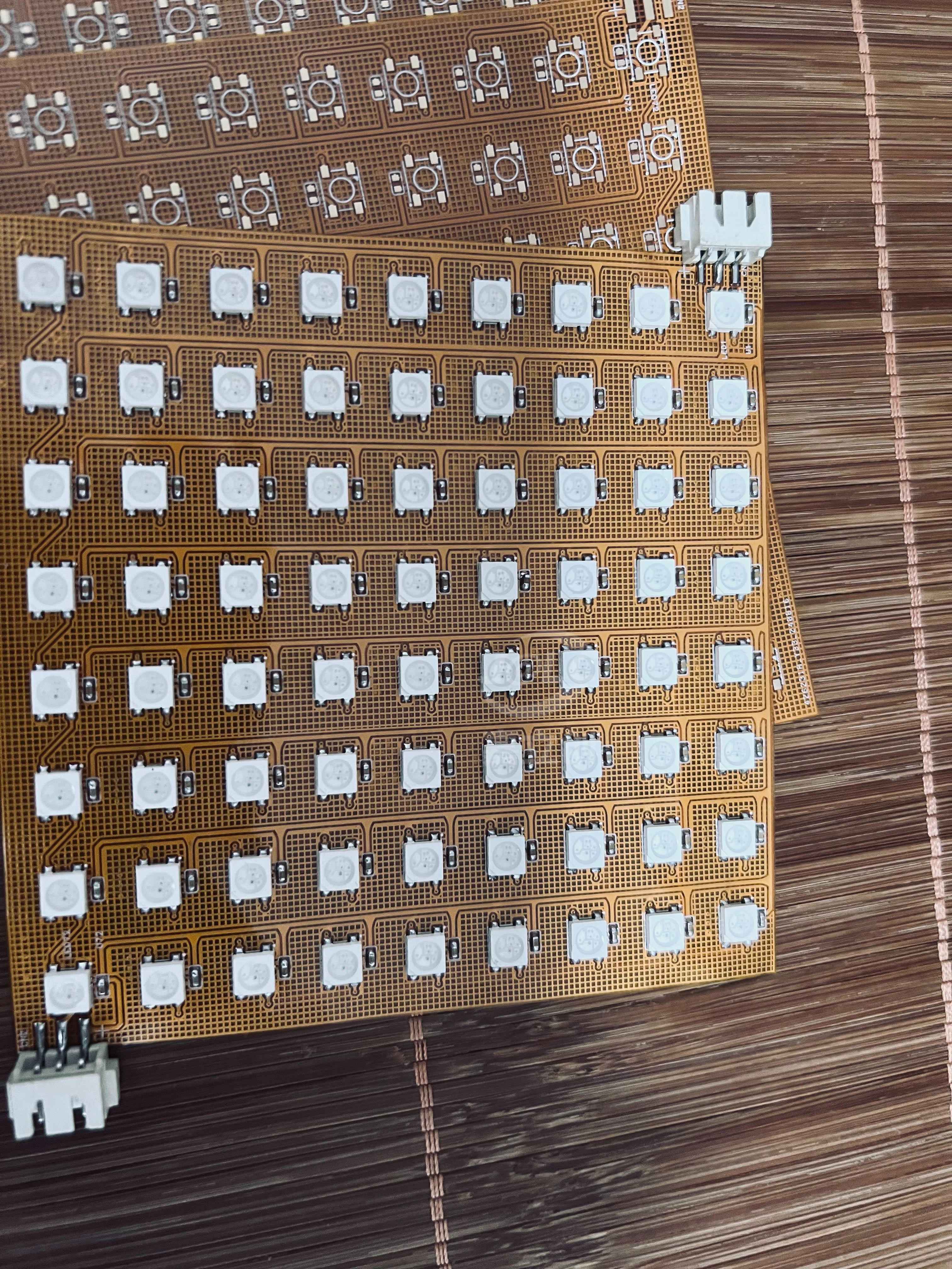 嘉立创的fpc打样活动真是太棒了，质量杠杠的，非常好，大家一起来，我做的这个RGB灯板真是太棒了