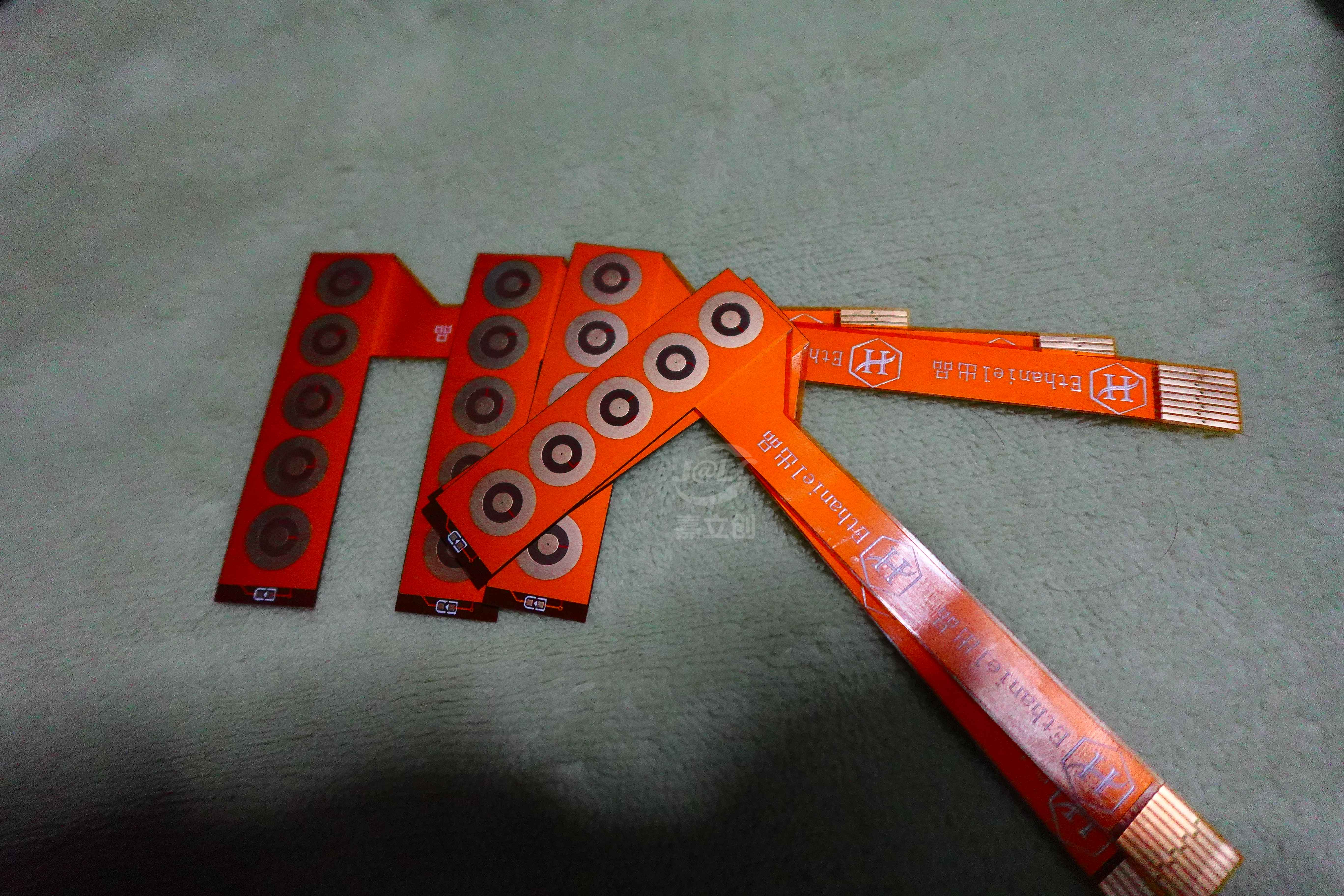 给我的屏幕改装所用的开关线！