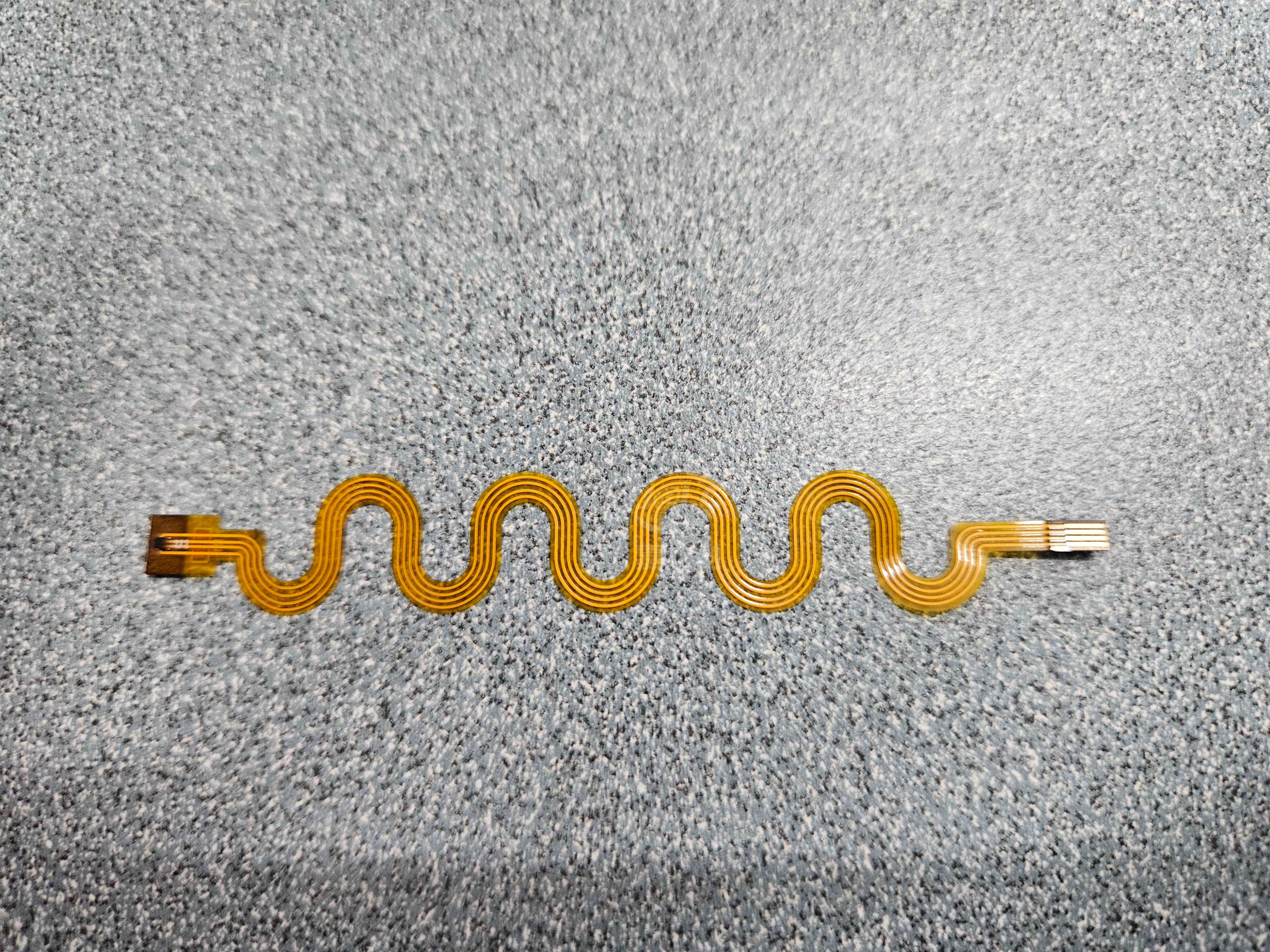 嘉立创，值得信赖，多年以来只选择嘉立创，从来没让我失望过！这块板子是温度传感器的延伸，完美符合我的需求，嘉立创yyds！