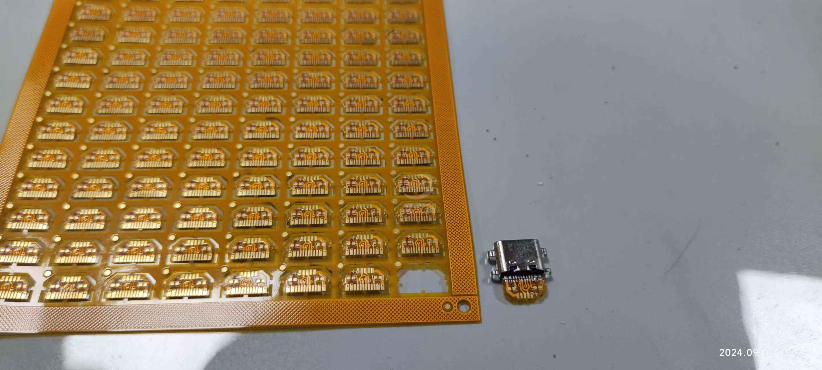 自从发现立创EDA并学习后，深感便捷！本次的打板非常满意！感谢立创EDA提供的百元免费券，感谢有了立创EDA让我这业余水平也能制作合心意的软板。感谢立创的在线工程师给予的帮助和指导。