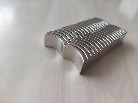 磁铁片