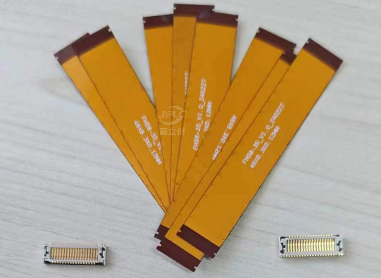 感谢何工鼎力相助才得以让这款0.2mm间距的FPC软排线成功打样，嘉立创FPC排线打样确实靠谱。不过很遗憾在确认补强厚度的时候我参考错了规格书，使得排线厚度略厚，拔出来的时候会把排针给带出来。