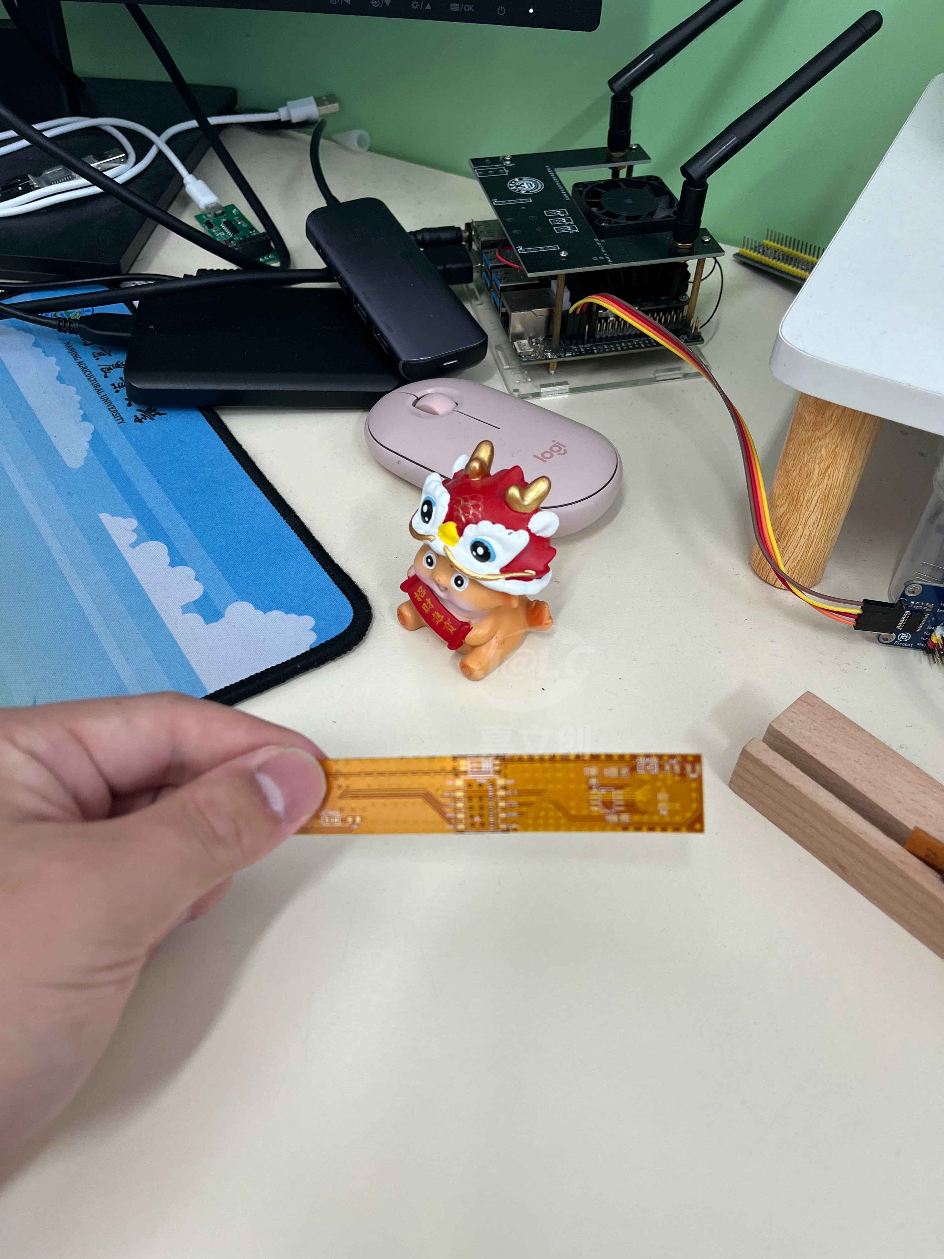 工作人员很负责，FPC软板很好用，还免费送沉金工艺，嘉立创实在太顶了