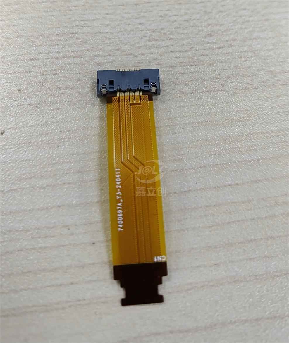 由于测试插座需要，临时需要打样一根FPC板验证连接的可靠性，嘉立创对应工程师知道我的需求在我没有样品卷的情况下请活动推广人员帮我灵活解决一下，对此表示感谢。样品质量出乎我的意料，比我们以前的FPC做工优秀，而且我试算批产成本能降低到10%附近，很值得推广。从十几年前接触嘉立创到现在，如果我有一个自己的企业，我的PCB相关业务一定会放在嘉立创，全流程下单，省钱省时间，便于企业快速打造出更有性价比的产品去抢占市场。祝嘉立创越办越好，能上市成功！