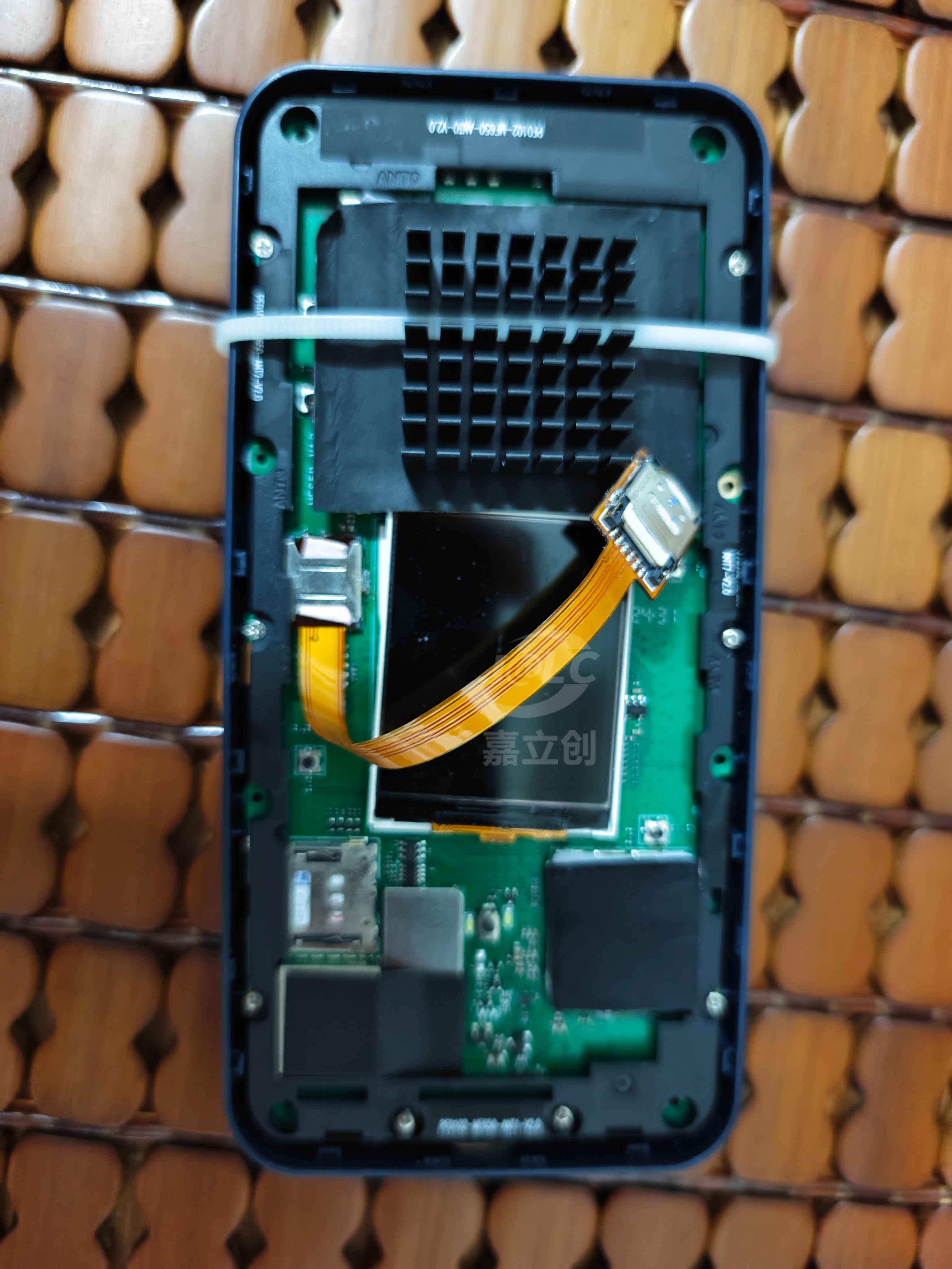 买来做sim延长线的，下单五个还多送了一个好评！焊接了一个读卡非常迅速，非常不错啊