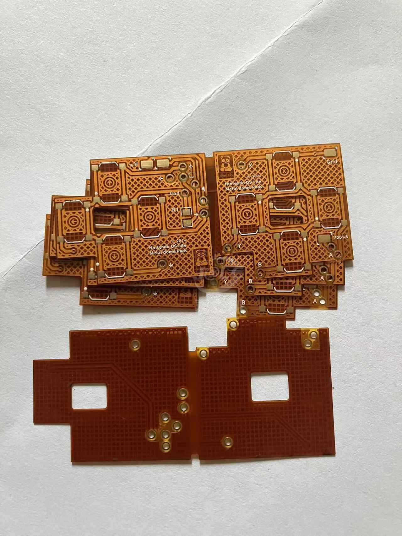 用途：老任DSL改锅仔片。
FPC的高级用途就是MOD各种已有硬件。