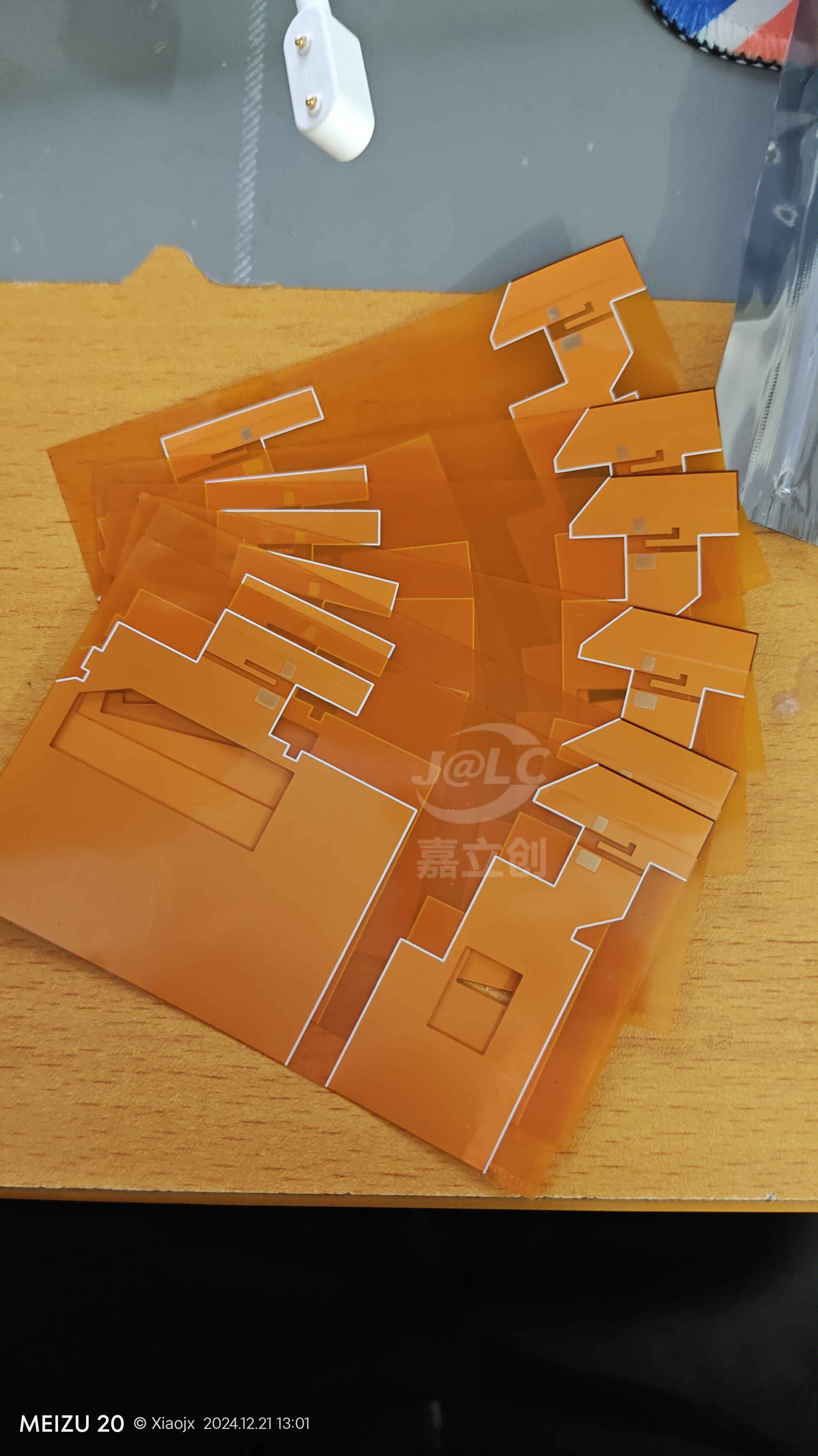 很好，没下过FPC海恩那个免费体验FPC，刚好电脑天线撕裂了打一份体验一下，质量很好，和原机天线质感一样