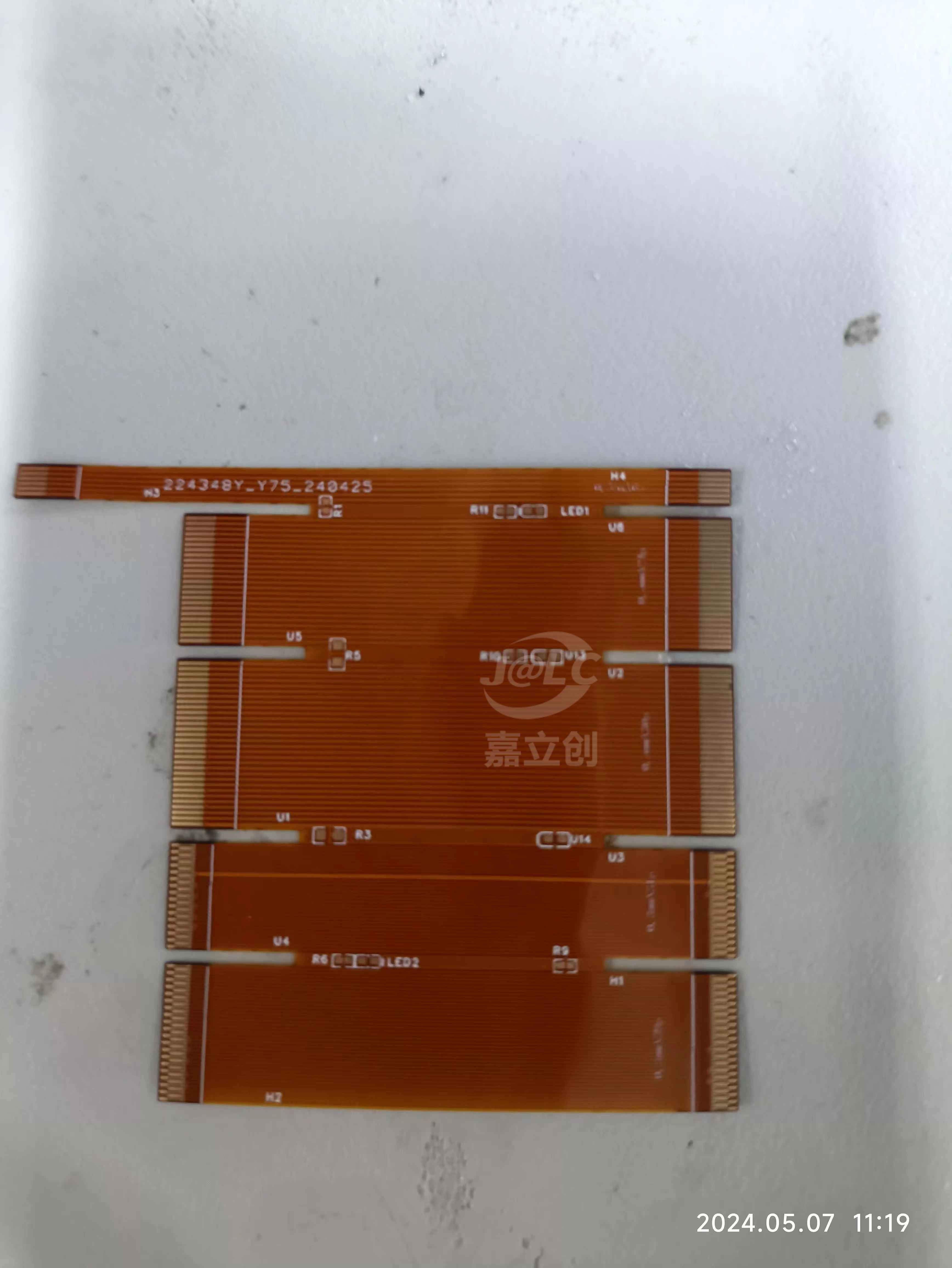 速度挺快的，做工精细，非常喜欢。要是能每月免费领券就好了。